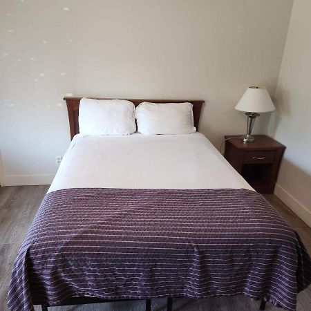 Grantview Inn Surrey Bagian luar foto
