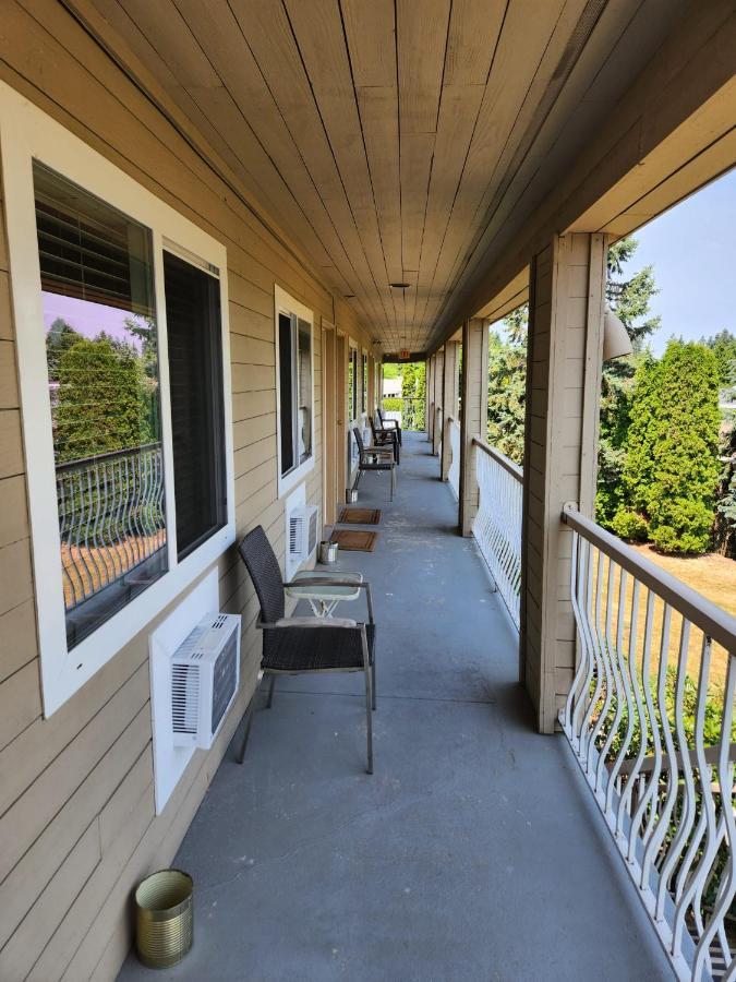 Grantview Inn Surrey Bagian luar foto